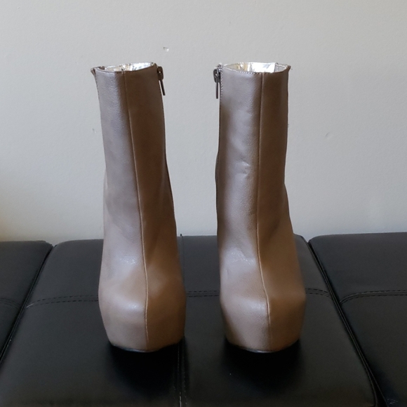 Stiletto booties - Picture 2 of 5